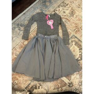 Bailey's Blossoms Gray Shirt and Skirt Outfit (Lot of 3)